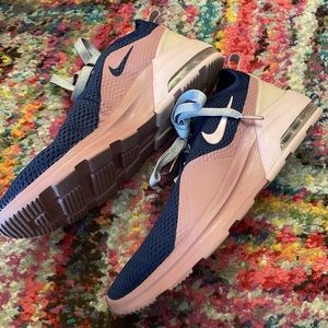 Nike Air Max Motion - Blue Lilac - Size 8.5